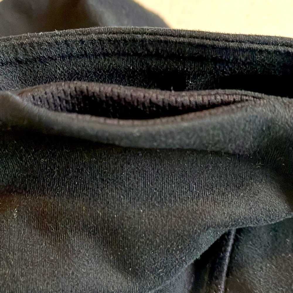 Fabletics Exercise Leggings - Picture 4 of 4